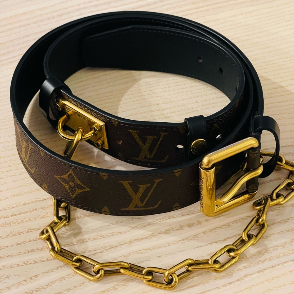 Louis Vuitton Signature Chain Monogram Belt. Size 36